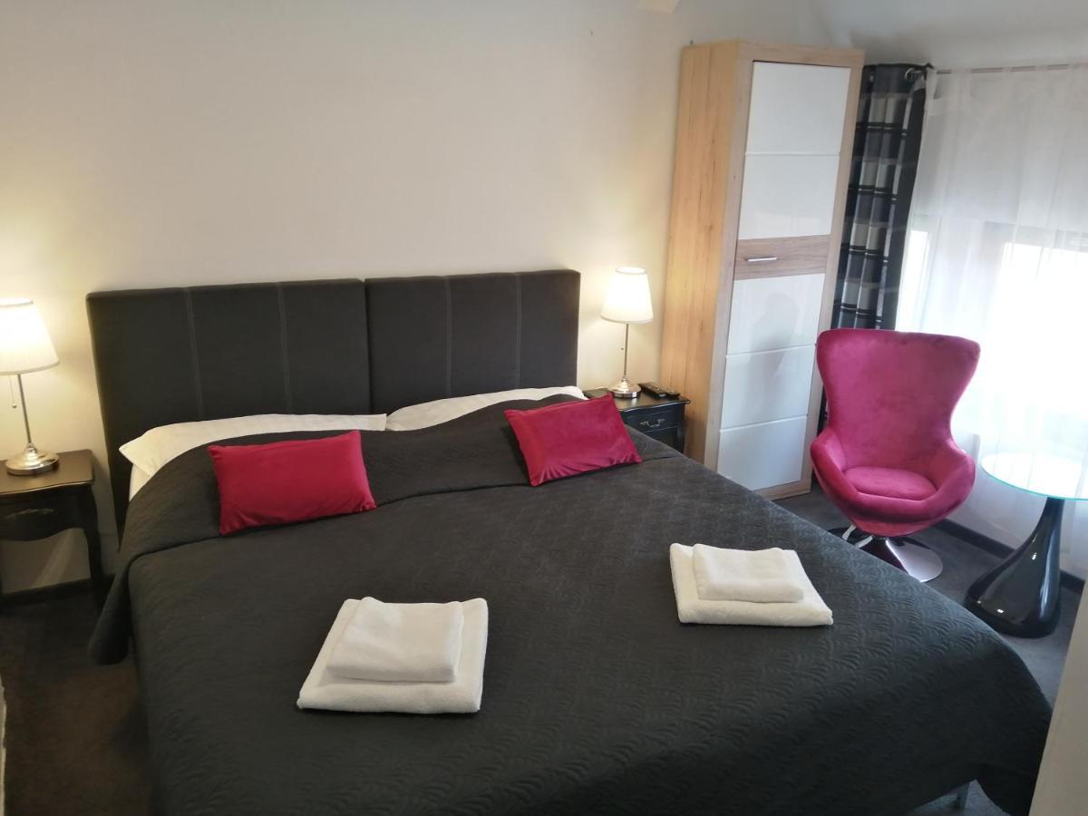 Filsdeger Haz - Central Rooms & Apartmans Εξωτερικό φωτογραφία